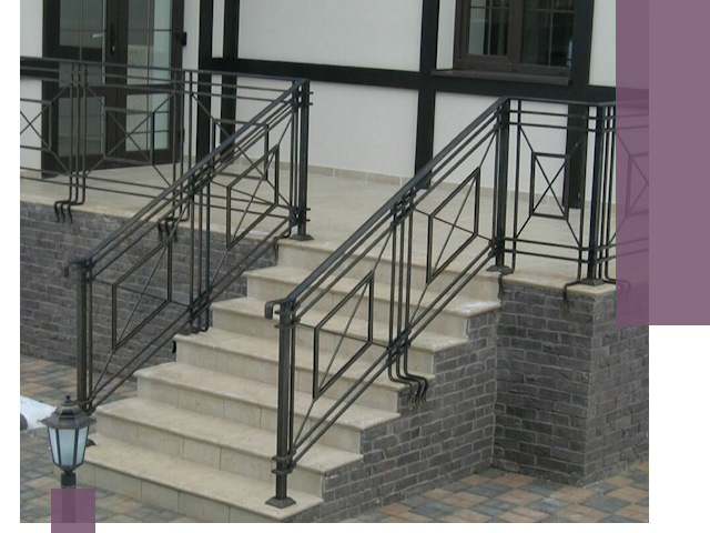 Перила для крыльца в Горном-Алтайске — монтаж, изготовление и установка