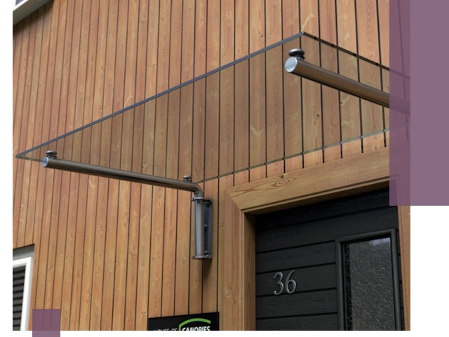 Стеклянные козырьки на входы и фасады в Горном-Алтайске