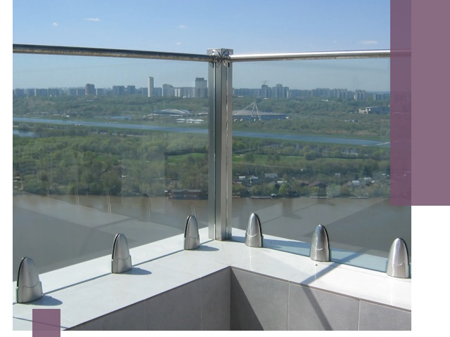 Стеклянные парапеты премиум класса в Горном-Алтайске для домов и бизнесов