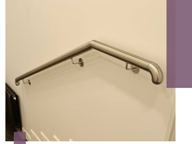 Изготовление пристенных поручней в Горном-Алтайске под ключ за сроки